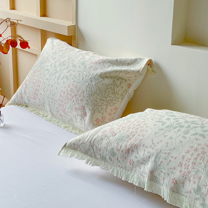 91家纺网 家纺一手货源 找家纺 美宜家 2025新款全棉流苏枕巾高档棉软隔脏防头油枕巾 花意浓52*75cm/对