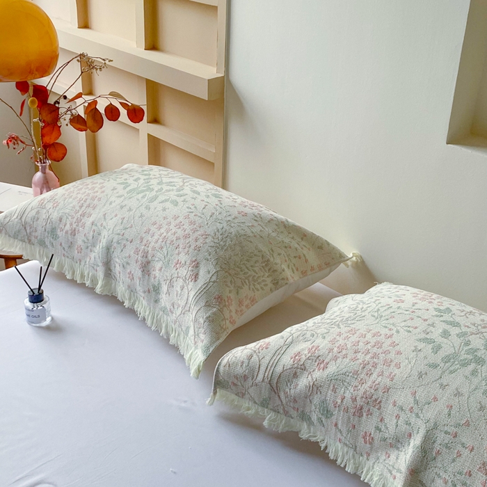 91家纺网 家纺一手货源 找家纺 美宜家 2025新款全棉流苏枕巾高档棉软隔脏防头油枕巾 花意浓52*75cm/对