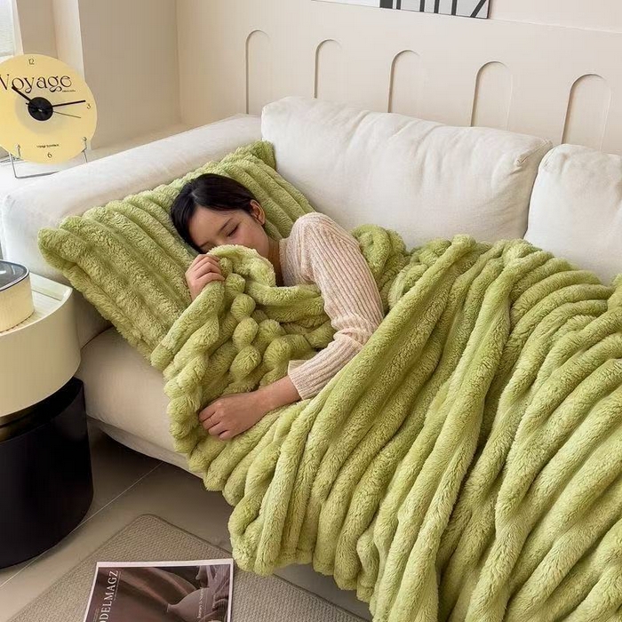 喜歌2025新款兔兔绒多功能毛毯 绿