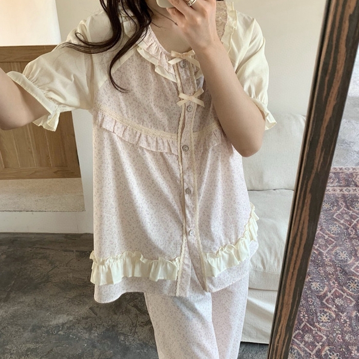 91家纺网 家纺一手货源 找家纺 （总）妍景家居生活馆 2025新款25617-韩系碎花圆领前扣短袖套装