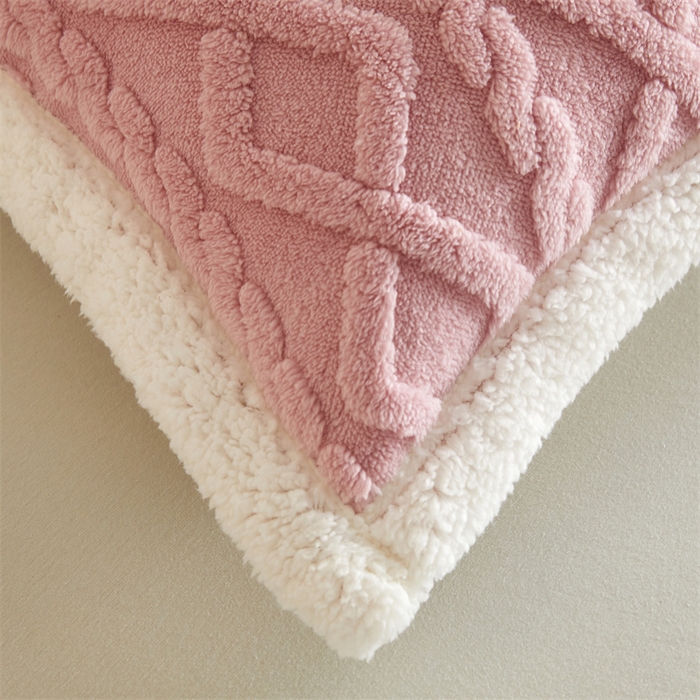 91家纺网 家纺一手货源 找家纺 喜歌2025新款塔芙蓉毛毯 玫瑰粉