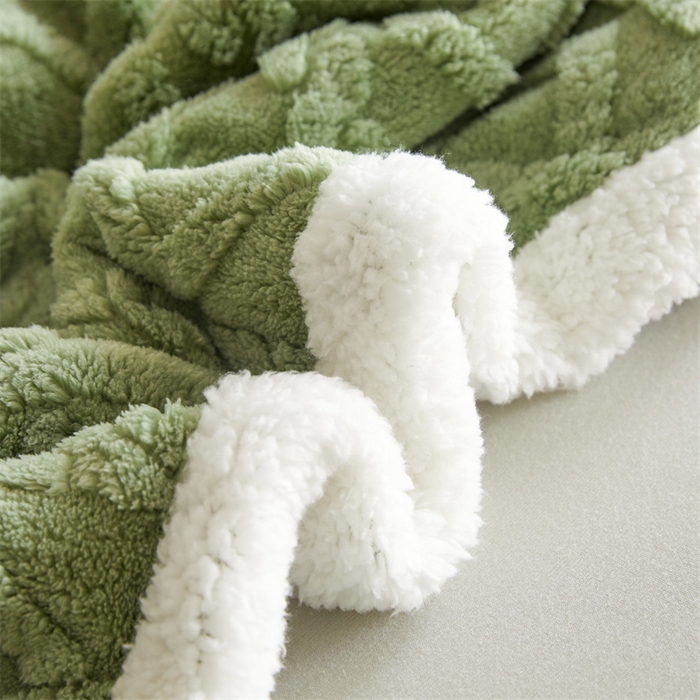 91家纺网 家纺一手货源 找家纺 喜歌2025新款塔芙蓉毛毯 抹茶绿