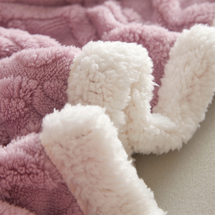 91家纺网 家纺一手货源 找家纺 喜歌2025新款塔芙蓉毛毯 香芋紫