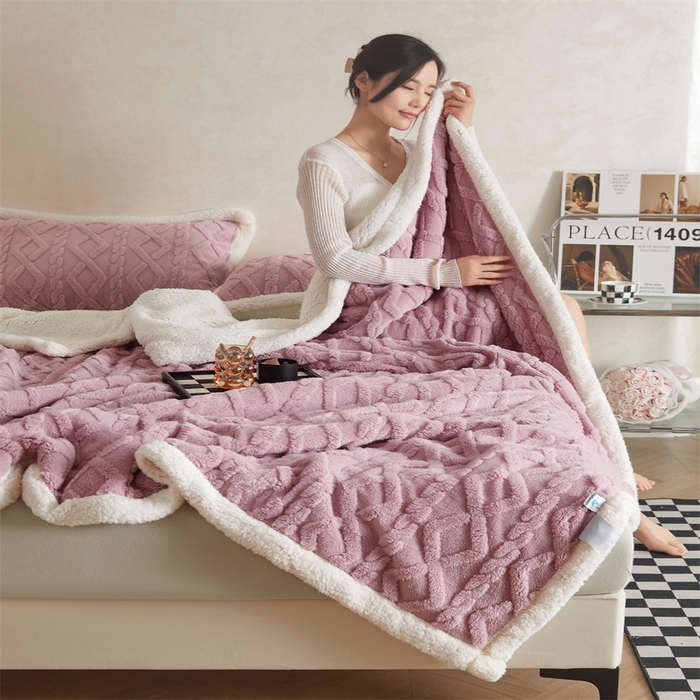 91家纺网 家纺一手货源 找家纺 喜歌2025新款塔芙蓉毛毯 香芋紫