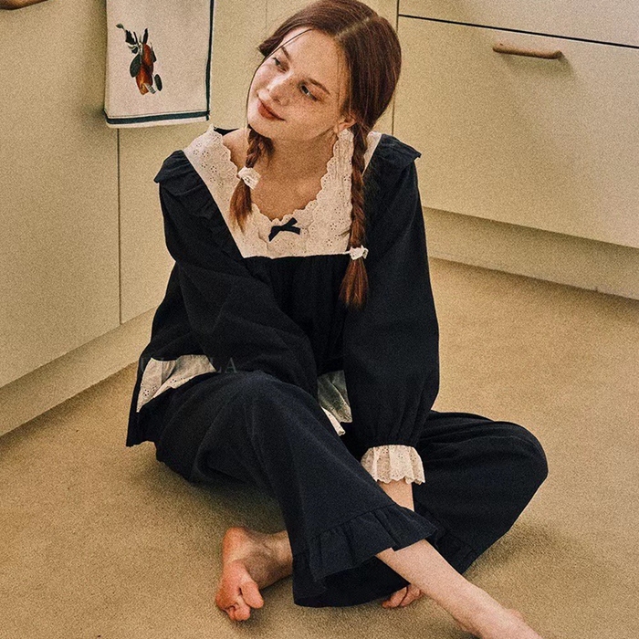 91家纺网 家纺一手货源 找家纺 （总）妍景家居生活馆 2025新款82117-韩系方领蕾丝宫廷风套装藏蓝