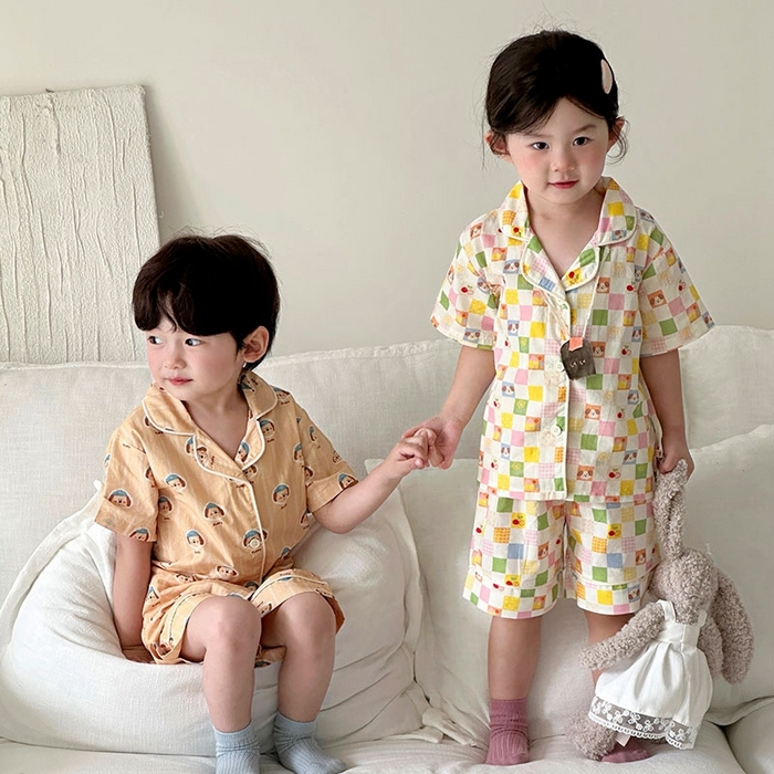 91家纺网 家纺一手货源 找家纺 （总）妍景家居生活馆 2025新款儿童翻领斜纹棉夏季短袖套装