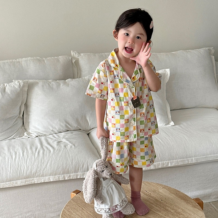 91家纺网 家纺一手货源 找家纺 （总）妍景家居生活馆 2025新款儿童翻领斜纹棉夏季短袖套装