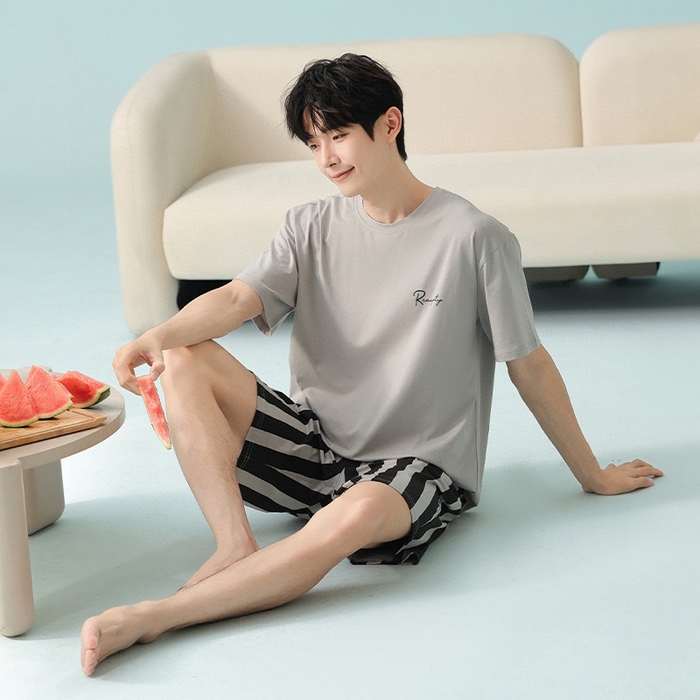 91家纺网 家纺一手货源 找家纺 妍景家居生活馆 2025新款莫代尔棉男士套装 浅灰