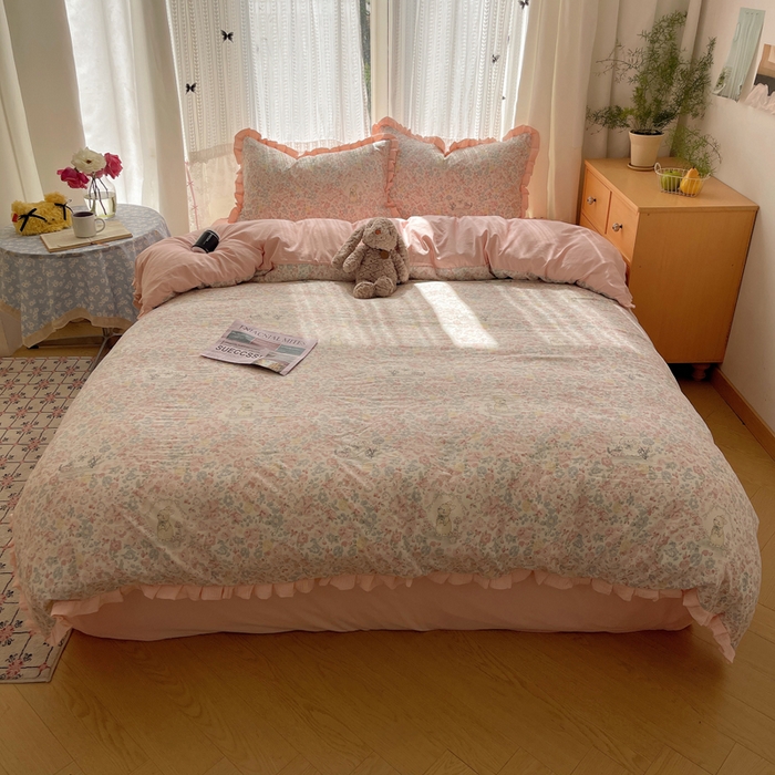 91家纺网 家纺一手货源 找家纺 繁花家居 2025新款木耳边水洗棉双层纱针织棉韩式花边四件套 碎花兔兔