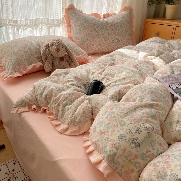 91家纺网 家纺一手货源 找家纺 繁花家居 2025新款木耳边水洗棉双层纱针织棉韩式花边四件套 碎花兔兔