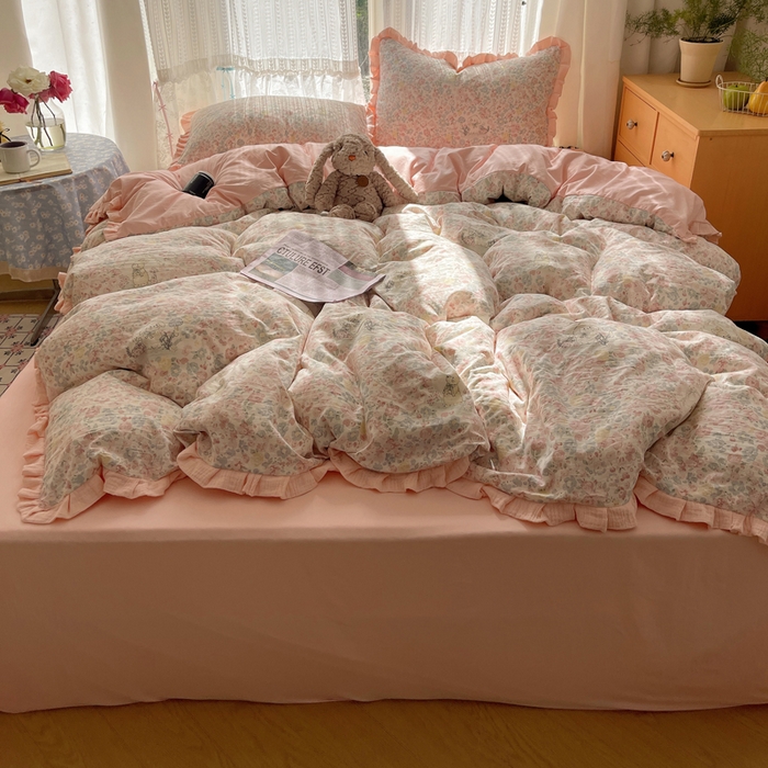 91家纺网 家纺一手货源 找家纺 繁花家居 2025新款木耳边水洗棉双层纱针织棉韩式花边四件套 碎花兔兔