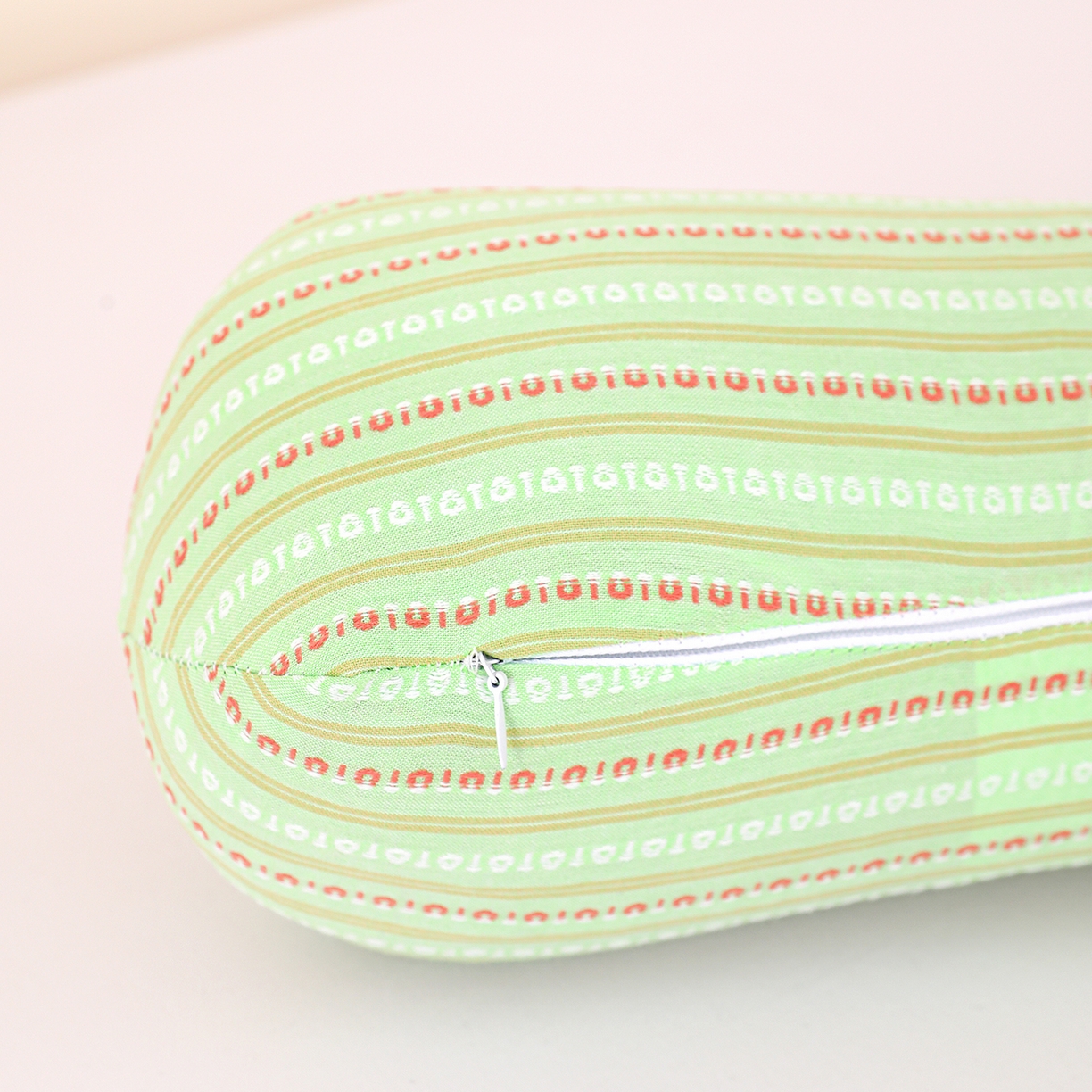 91家纺网 家纺一手货源 找家纺 卓昌枕芯 2025春夏新款全棉三角颈椎枕菱形荞麦枕枕头枕芯 绿色-全棉三角颈椎枕 45x15cm/对