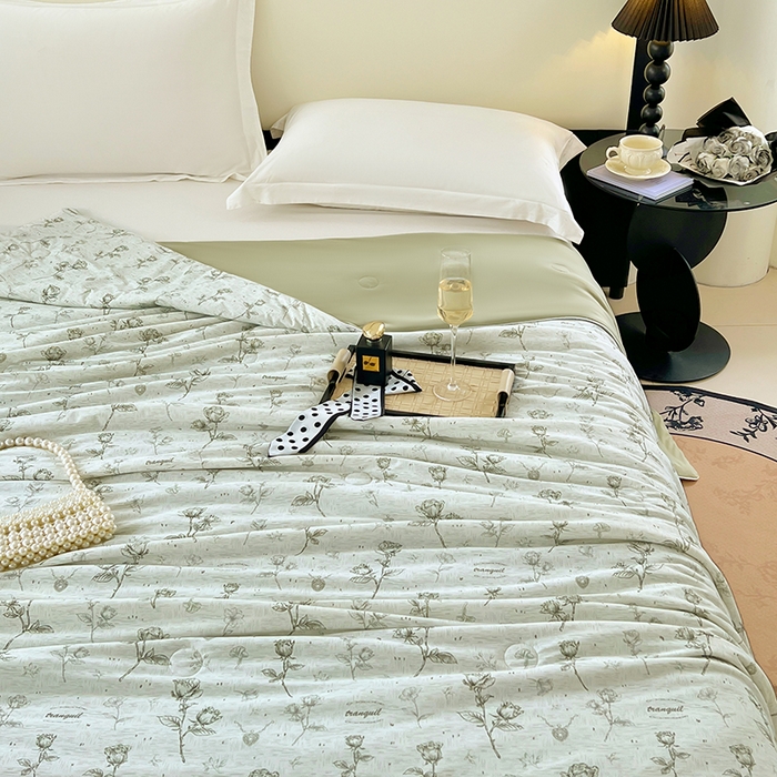 91家纺网 家纺一手货源 找家纺 2025年新款A类数码印花夏凉被 凉感丝锦氨夏被冰淇淋夏被空调被西瓜被双面凉感单夏被墨染