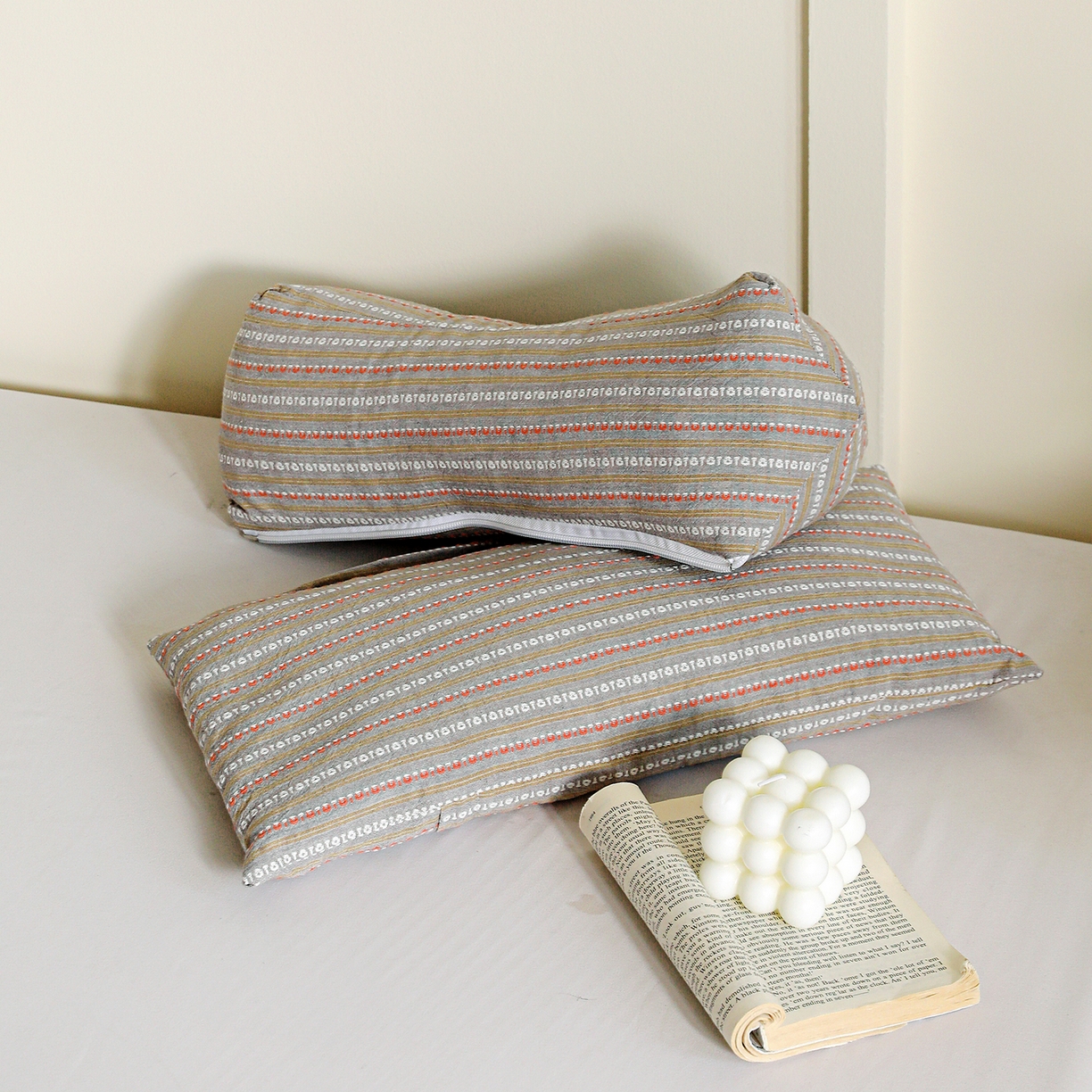 91家纺网 家纺一手货源 找家纺 卓昌枕芯 2025春夏新款三角牵引组合荞麦枕 枕头枕芯 咖色-全棉连体护颈枕 三角枕35x16cm方枕35x20cm/只