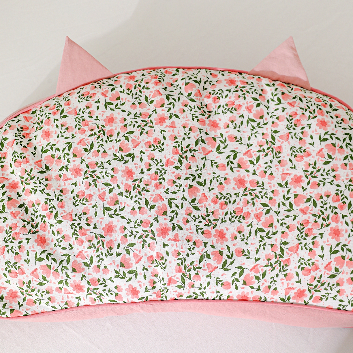 91家纺网 家纺一手货源 找家纺 卓昌枕芯 2025新款韩式全棉猫耳全荞麦壳可拆洗枕头 全棉猫耳枕-粉耳粉底 55x30cm枕套加苦荞壳内芯/对