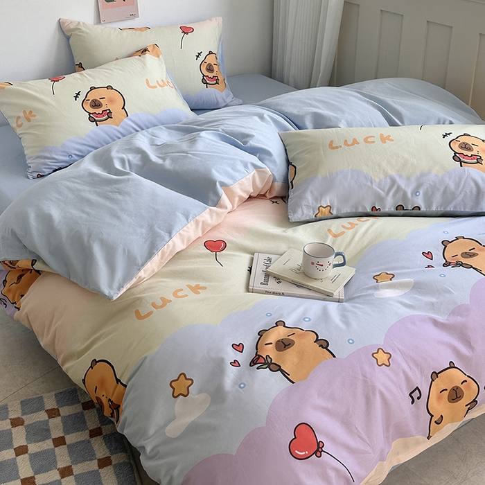 91家纺网 家纺一手货源 找家纺 徕米家居 2025新款全棉13372小圆网卡皮吧啦套件 可爱卡皮巴拉