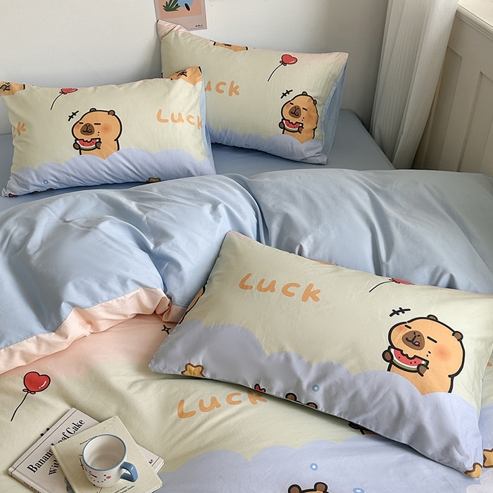 91家纺网 家纺一手货源 找家纺 徕米家居 2025新款全棉13372小圆网卡皮吧啦套件 可爱卡皮巴拉