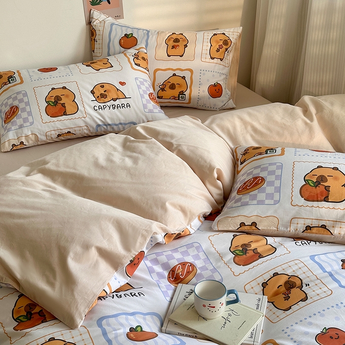 91家纺网 家纺一手货源 找家纺 徕米家居 2025新款全棉13372小圆网卡皮吧啦套件 快乐卡皮巴拉