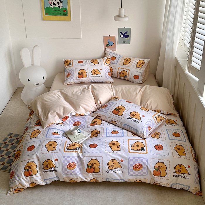 91家纺网 家纺一手货源 找家纺 徕米家居 2025新款全棉13372小圆网卡皮吧啦套件 快乐卡皮巴拉