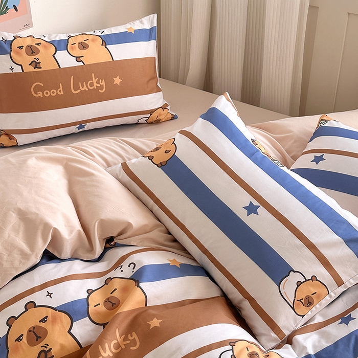 91家纺网 家纺一手货源 找家纺 徕米家居 2025新款全棉13372小圆网卡皮吧啦套件 蓝色卡皮巴拉