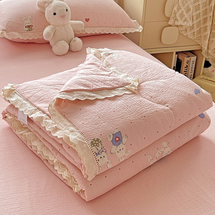 91家纺网 家纺一手货源 找家纺 2025新款云感皱皱纱全棉花边款夏被四件套