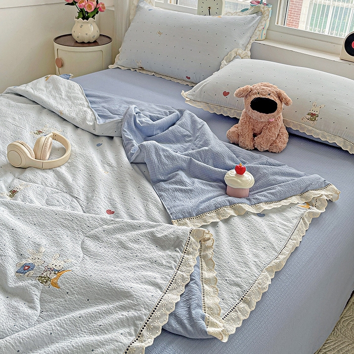 91家纺网 家纺一手货源 找家纺 2025新款云感皱皱纱全棉花边款夏被四件套