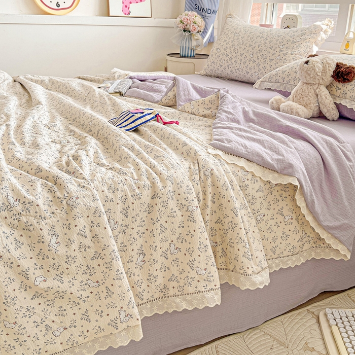 91家纺网 家纺一手货源 找家纺 2025新款云感皱皱纱全棉花边款夏被四件套