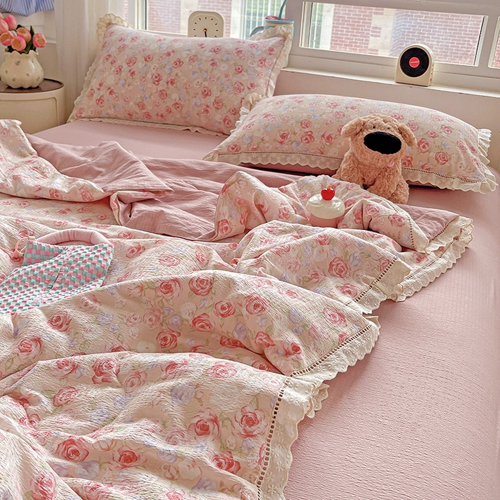 91家纺网 家纺一手货源 找家纺 2025新款云感皱皱纱全棉花边款夏被四件套