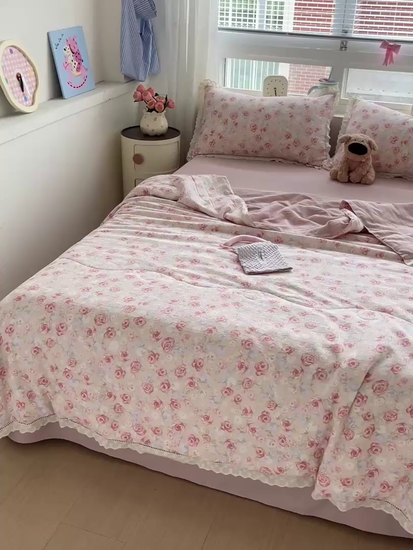 91家纺网 家纺一手货源 找家纺 2025新款云感皱皱纱全棉花边款夏被四件套
