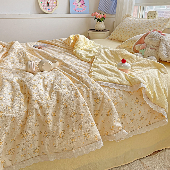 91家纺网 家纺一手货源 找家纺 2025新款云感皱皱纱全棉花边款夏被四件套