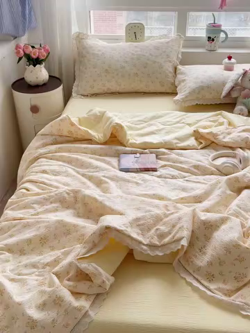 91家纺网 家纺一手货源 找家纺 2025新款云感皱皱纱全棉花边款夏被四件套