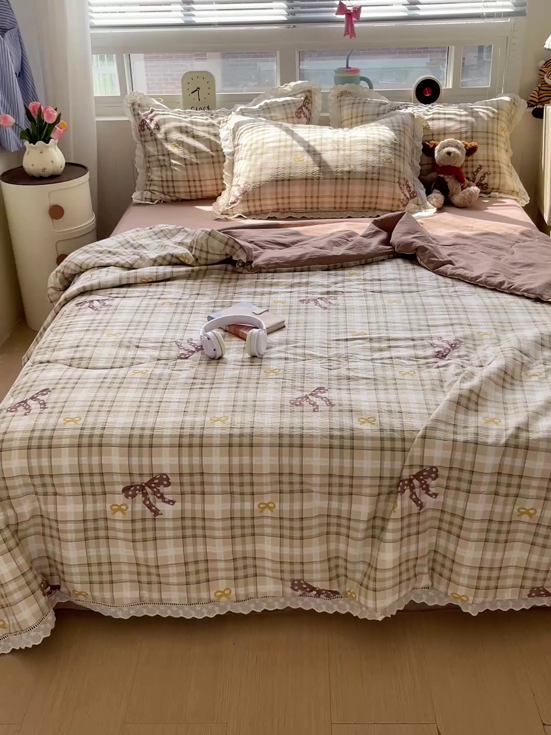 91家纺网 家纺一手货源 找家纺 2025新款云感皱皱纱全棉花边款夏被四件套