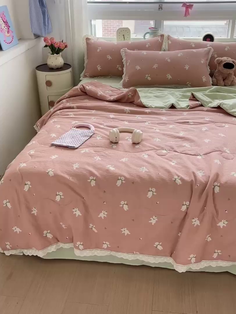 91家纺网 家纺一手货源 找家纺 2025新款云感皱皱纱全棉花边款夏被四件套