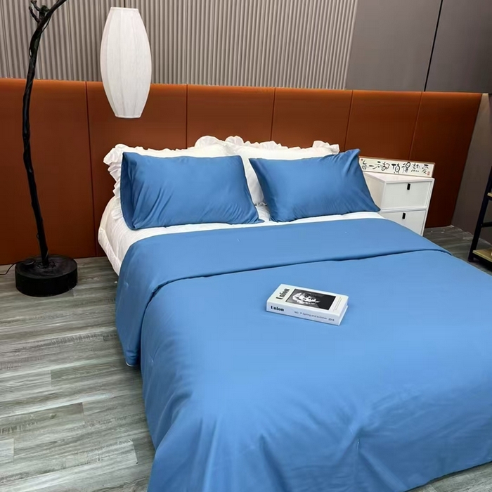 91家纺网 家纺一手货源 找家纺 仲旺居家纺  2025新款臻丝缎夏被三件套 宝石蓝