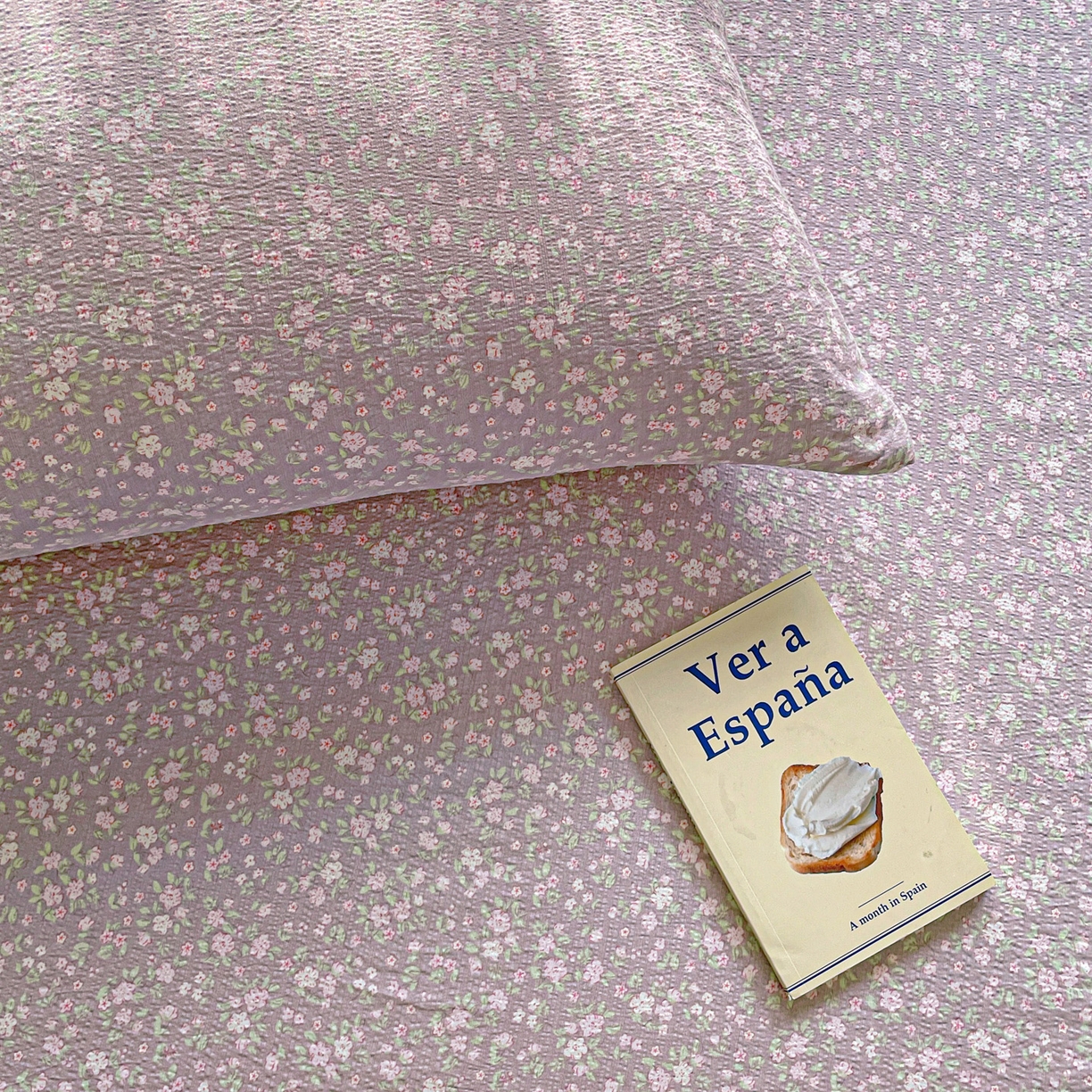 91家纺网 家纺一手货源 找家纺 暖芯优选 2025新款母婴级ins小清新双层纱印花床单枕套三件套（提供买家秀） 晨幕花间