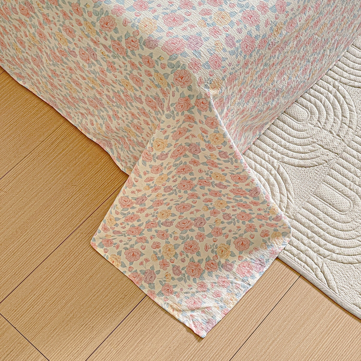 91家纺网 家纺一手货源 找家纺 暖芯优选 2025新款母婴级ins小清新双层纱印花床单枕套三件套（提供买家秀） 海棠花开