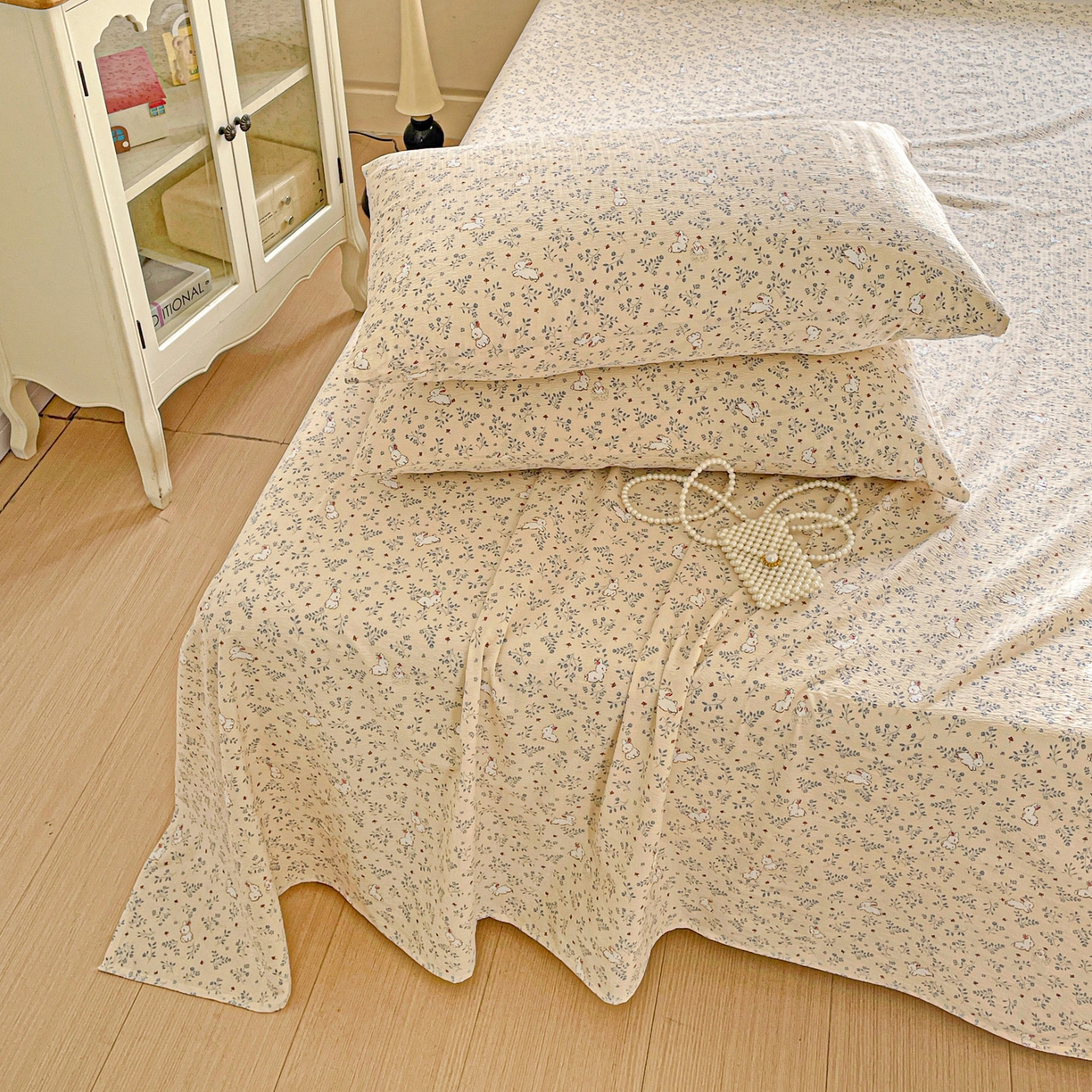 91家纺网 家纺一手货源 找家纺 暖芯优选 2025新款母婴级ins小清新双层纱印花床单枕套三件套（提供买家秀） 田园萌兔