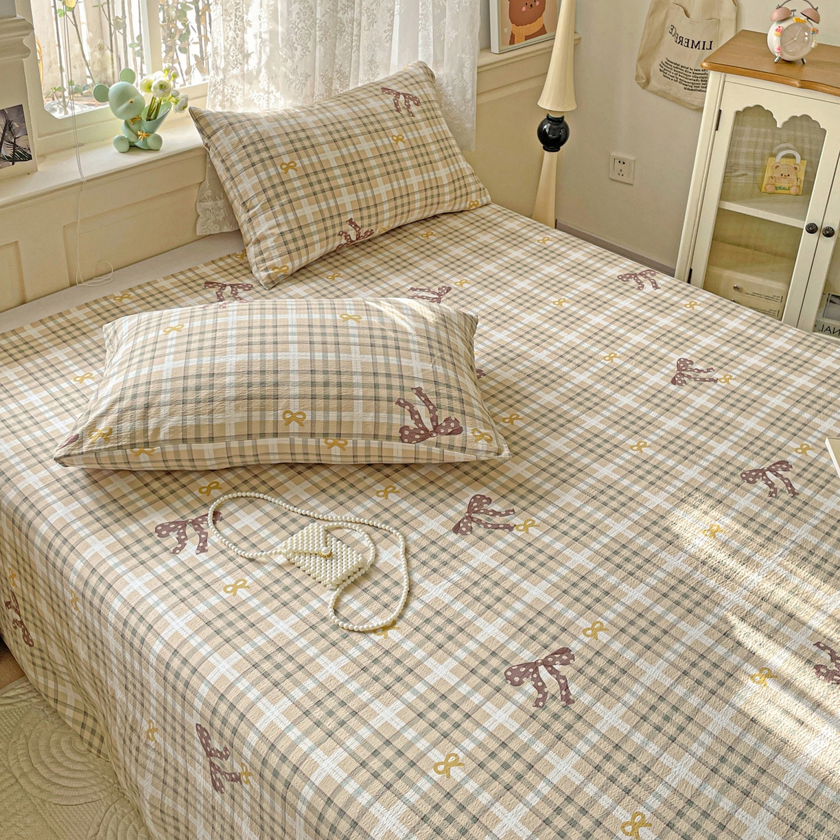 91家纺网 家纺一手货源 找家纺 暖芯优选 2025新款母婴级ins小清新双层纱印花床单枕套三件套（提供买家秀） 条格蝴蝶结