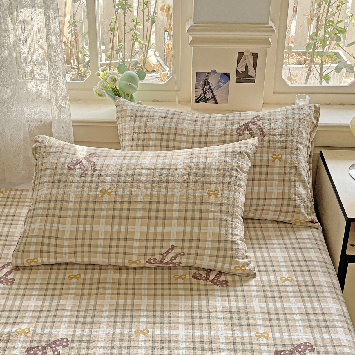 91家纺网 家纺一手货源 找家纺 暖芯优选 2025新款母婴级ins小清新双层纱印花床单枕套三件套（提供买家秀） 条格蝴蝶结