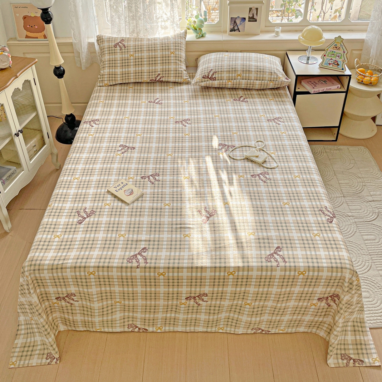 91家纺网 家纺一手货源 找家纺 暖芯优选 2025新款母婴级ins小清新双层纱印花床单枕套三件套（提供买家秀） 条格蝴蝶结