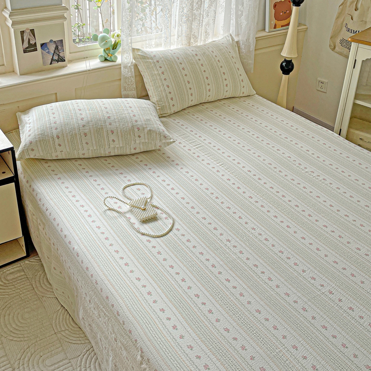 91家纺网 家纺一手货源 找家纺 暖芯优选 2025新款母婴级ins小清新双层纱印花床单枕套三件套（提供买家秀） 樱草绵绵