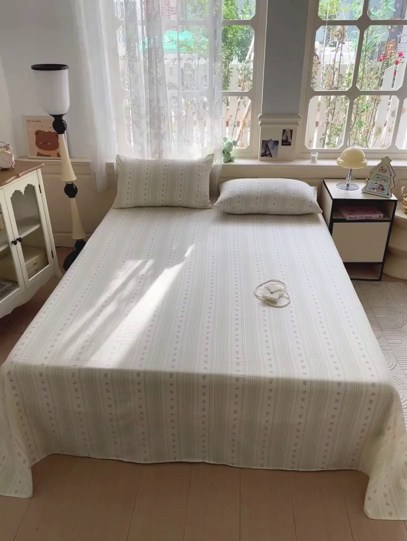 91家纺网 家纺一手货源 找家纺 暖芯优选 2025新款母婴级ins小清新双层纱印花床单枕套三件套（提供买家秀） 樱草绵绵