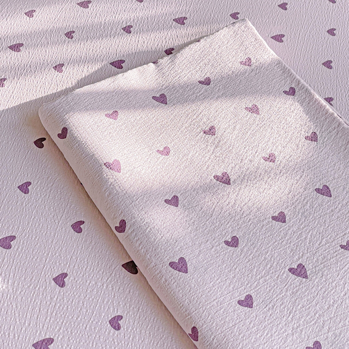 91家纺网 家纺一手货源 找家纺 暖芯优选 2025新款母婴级ins小清新双层纱印花床单枕套三件套（提供买家秀） 紫色爱心