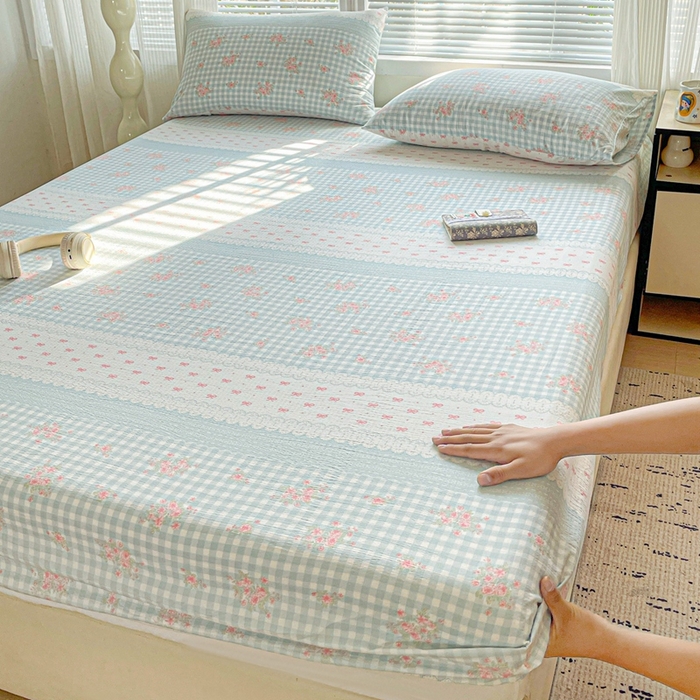 91家纺网 家纺一手货源 找家纺 2025新款母婴级ins小清新双层纱印花床笠床垫保护罩枕套三件套 春朵