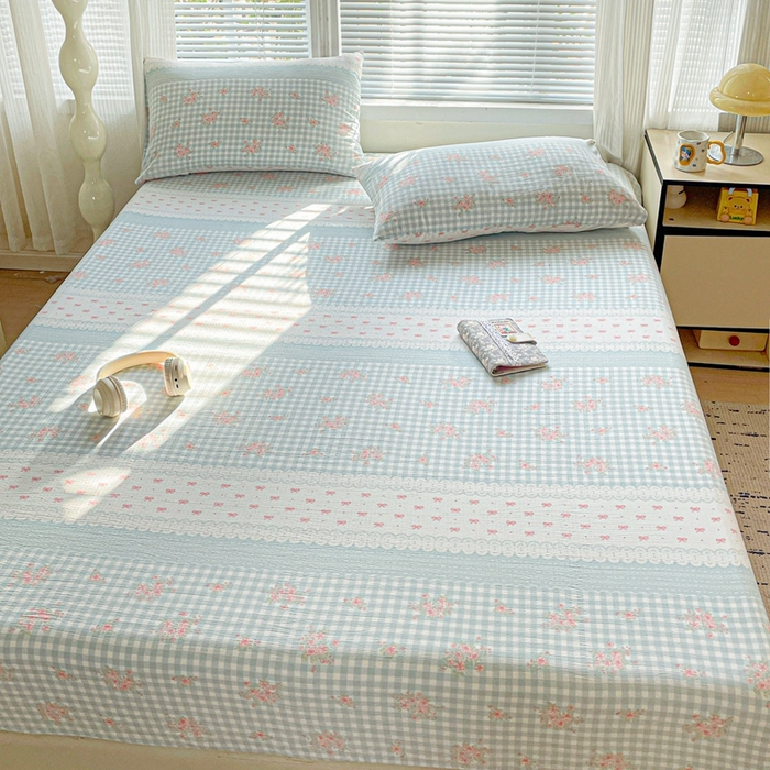 91家纺网 家纺一手货源 找家纺 2025新款母婴级ins小清新双层纱印花床笠床垫保护罩枕套三件套 春朵