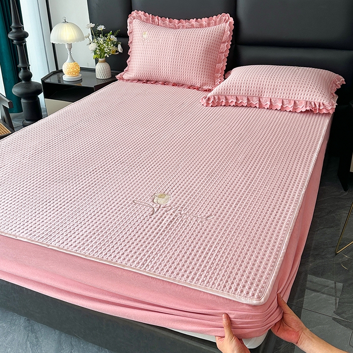 91家纺网 家纺一手货源 找家纺 （总）代芙家纺 2025新款PE凉感软凉席床笠款三件套