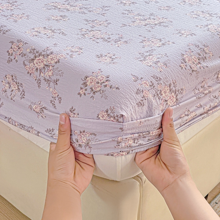 91家纺网 家纺一手货源 找家纺  2025新款母婴级ins小清新双层纱印花床笠床垫保护罩枕套三件套 华梦