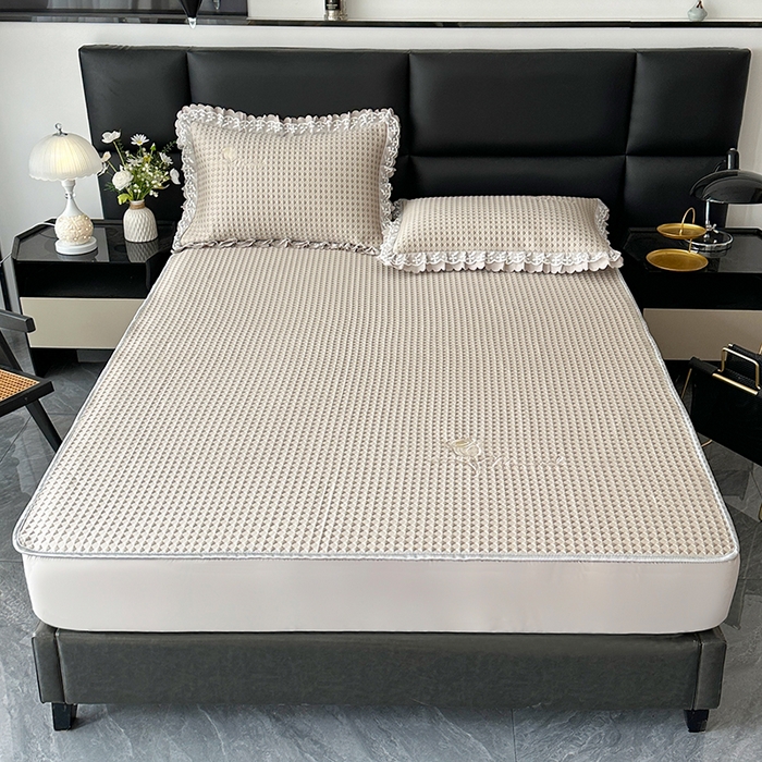 91家纺网 家纺一手货源 找家纺 代芙家纺 2025新款PE凉感软凉席床笠款三件套 咖色