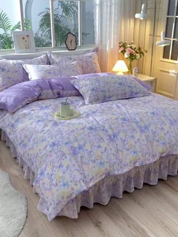 91家纺网 家纺一手货源 找家纺 绘萱家居 2025新款100%全棉床裙款斜纹印花四件套 紫色浪漫