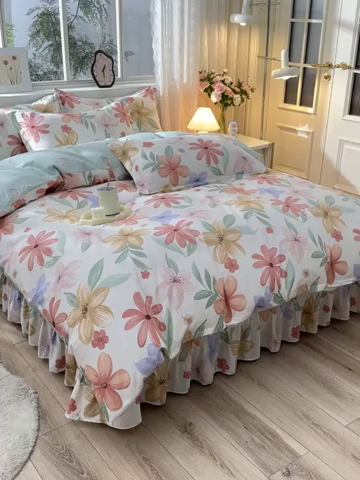 91家纺网 家纺一手货源 找家纺 绘萱家居 2025新款100%全棉床裙款斜纹印花四件套 温情初夏